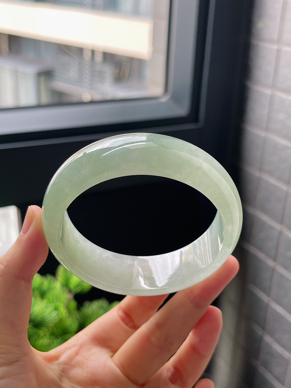 圈口60.3，冰糯种宽版翡翠手镯