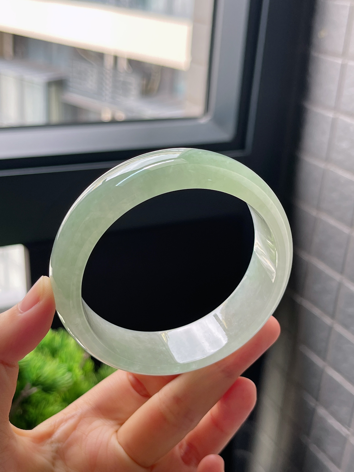 圈口60.3，冰糯种宽版翡翠手镯