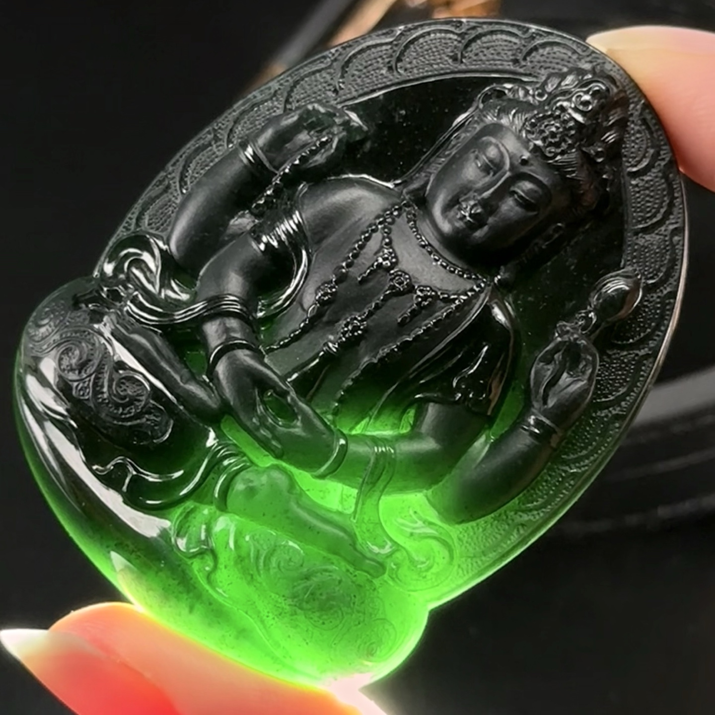 精品墨翠观音 种好色正 黑度极好 打灯通透 油性十足 厚桩大气 性比超高