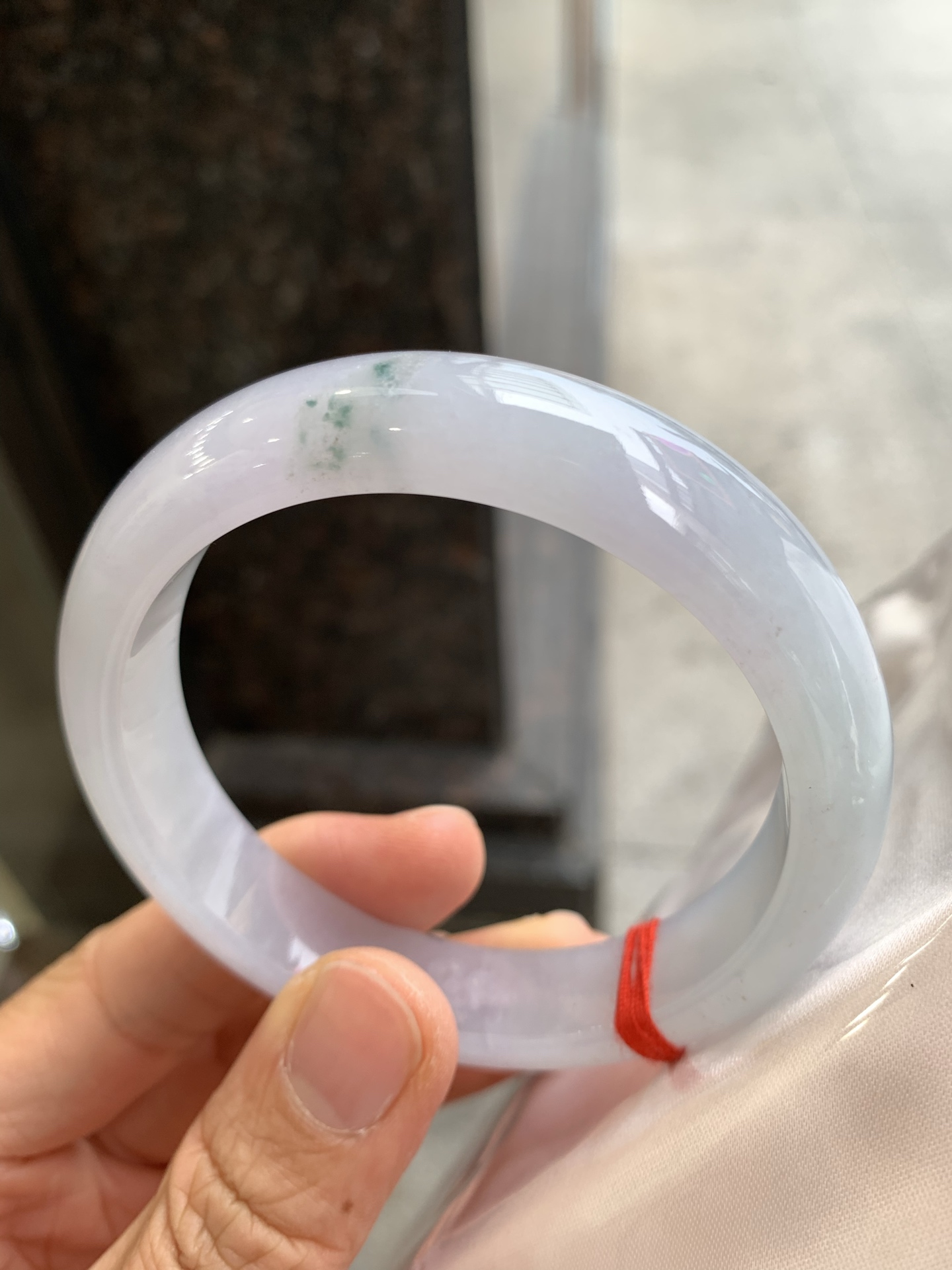 正圈粉紫飘花 无裂 尺寸：59/12.8/8.6 细腻