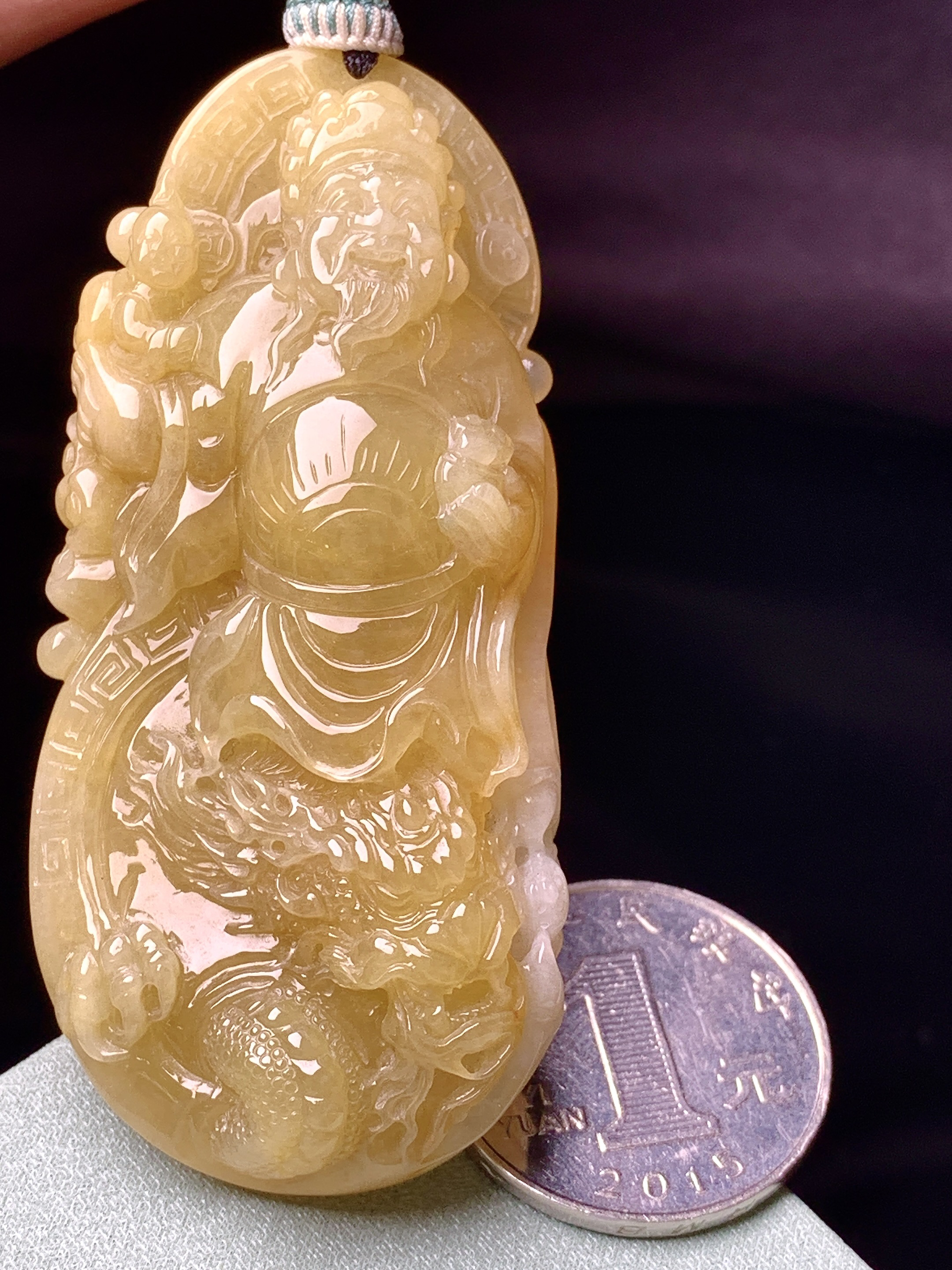 黄翡财神吊坠 玉质细腻 色泽艳丽清新 整体尺寸69.5*31*16 a5