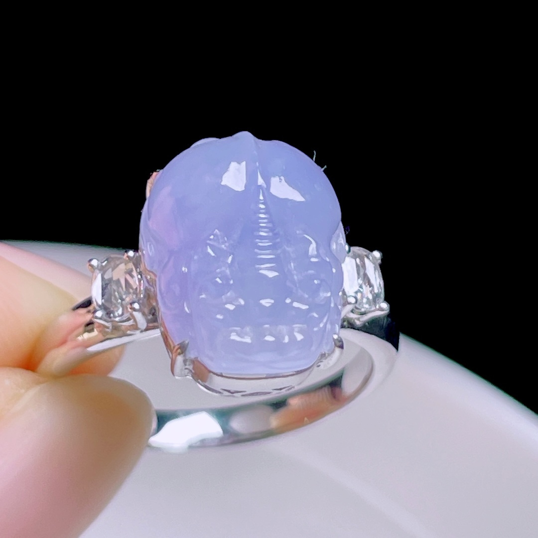 冰紫貔貅戒指 色泽浓郁，种老水润，18k金镶嵌 裸石：12.8/10/3.5 圈口：14#