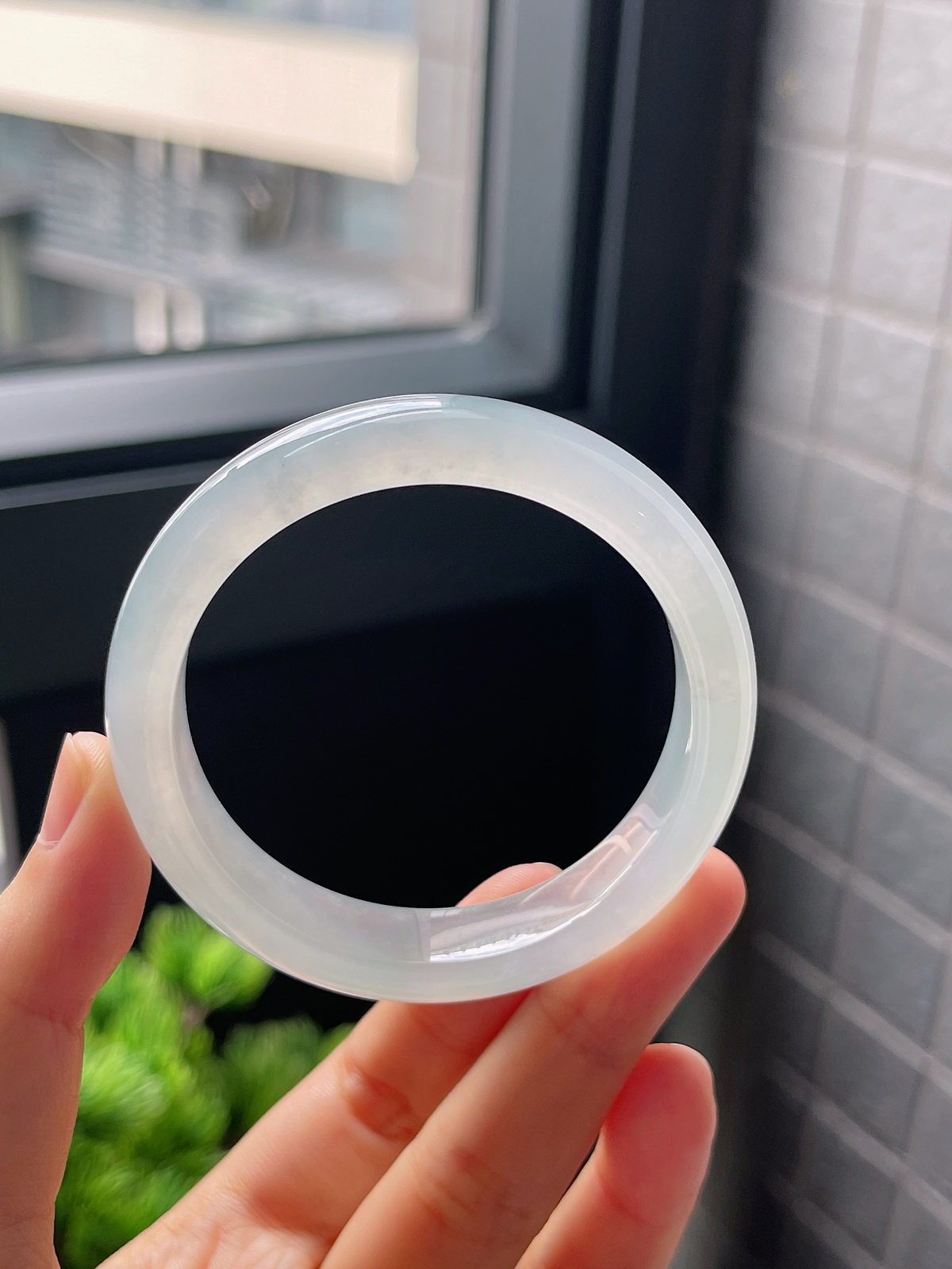 圈口50.3，白冰翡翠正圈手镯