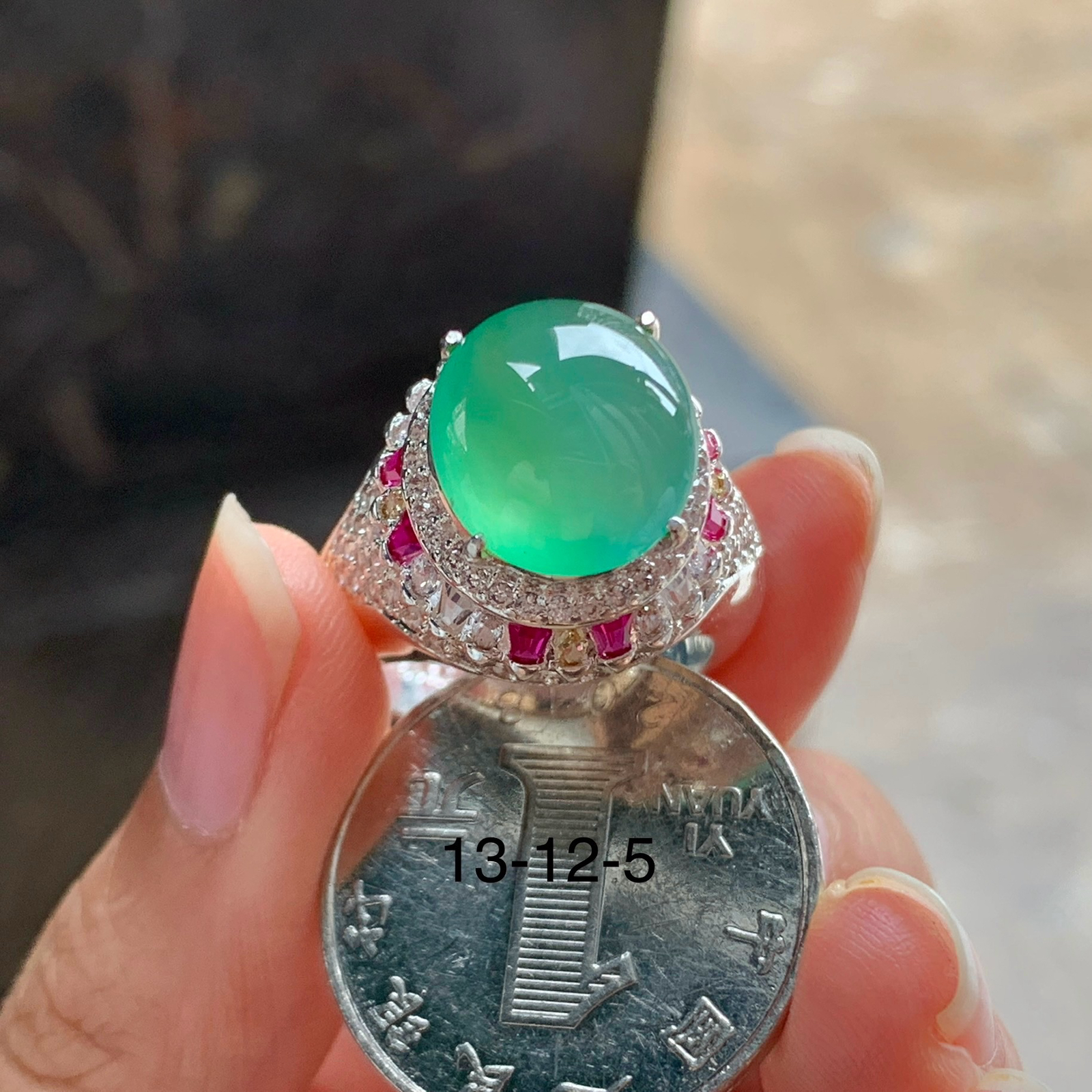 冰绿戒面^_^冰透 铜托 尺寸13