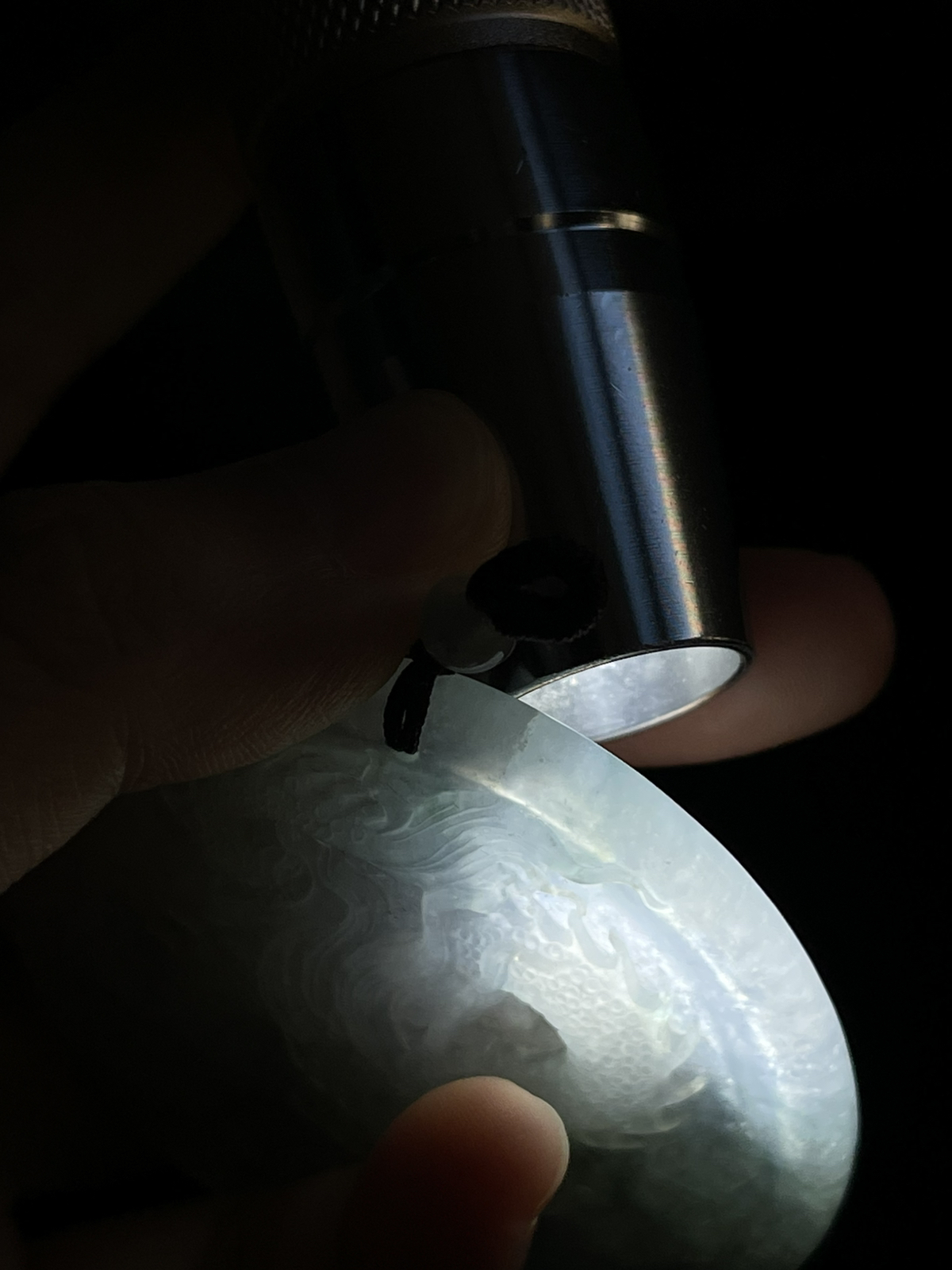翡翠冰糯种吊坠，配珠未测