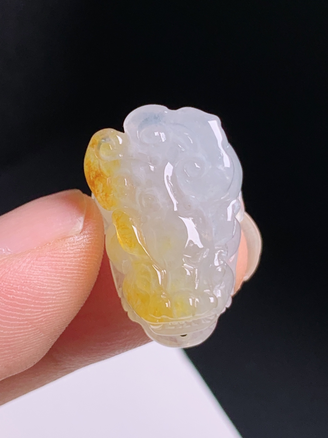 黄翡貔貅，肉质温润细腻，雕件立体霸气 裸石22.5-15.7-9.8 0807