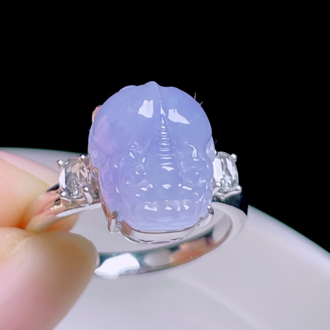 冰紫貔貅戒指 色泽浓郁，种老水润，18k金镶嵌 裸石：12.8/10/3.5 圈口：14#