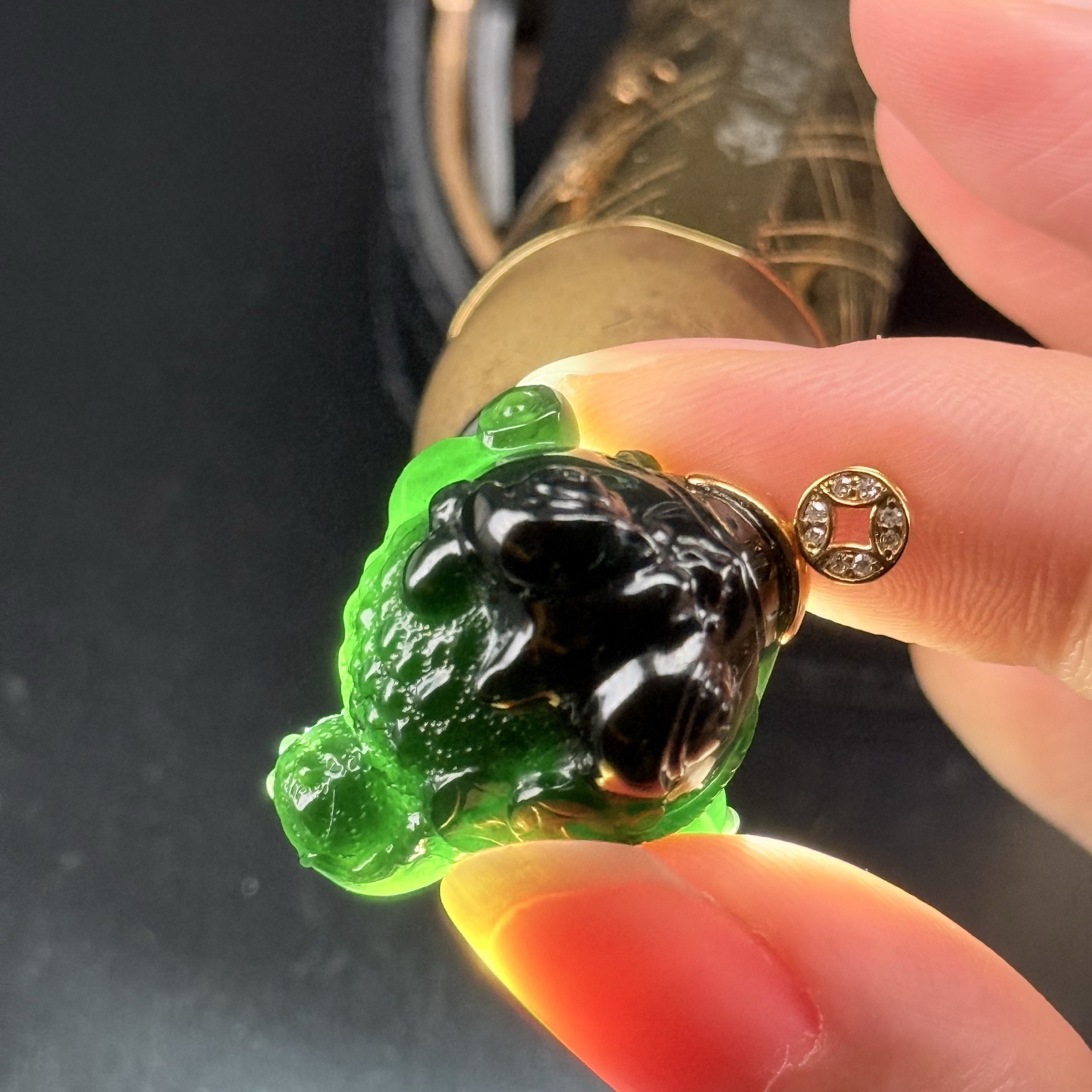 精品墨翠三脚金蟾 种好色正 黑度极好 打灯通透 油性十足