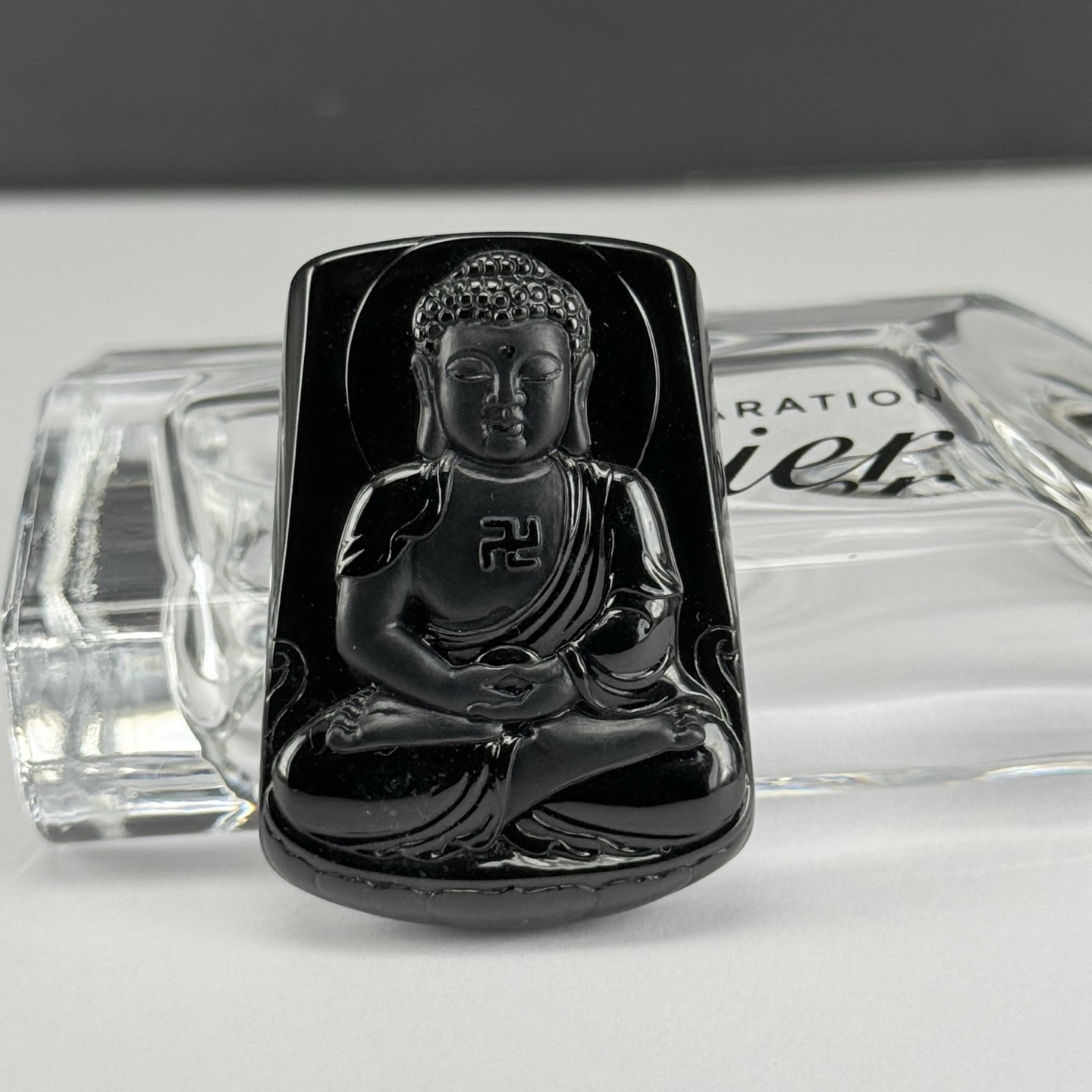 精品墨翠大日如来 种好色正 黑度极好 打灯通透 油性十足 性比超高