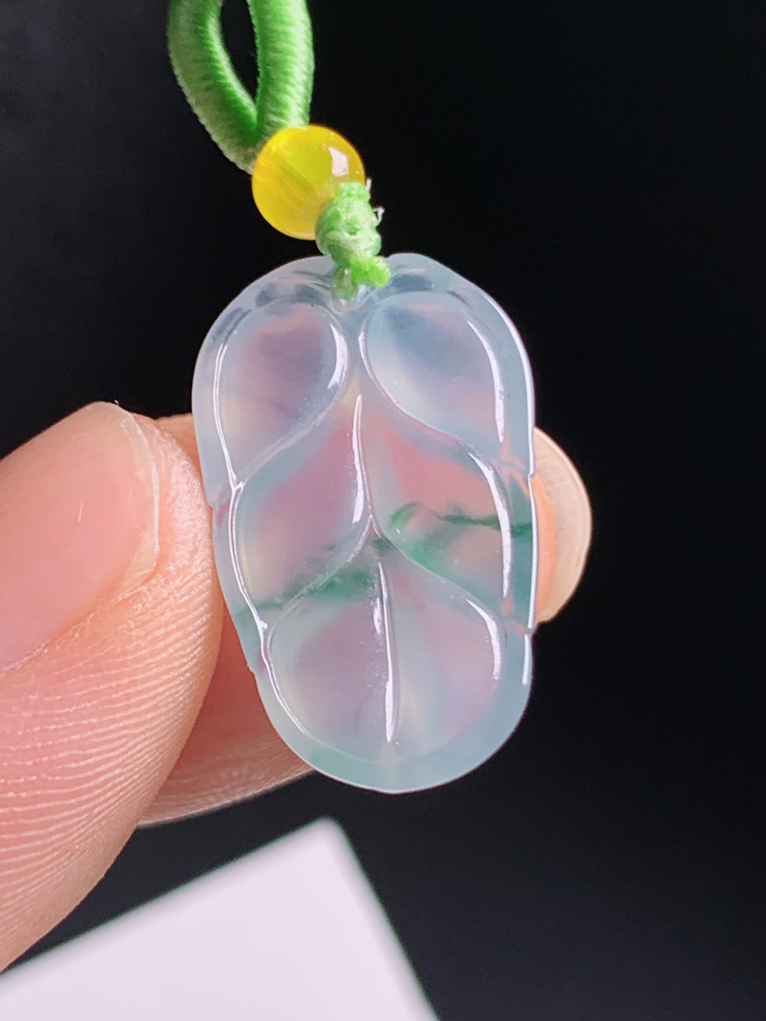 冰透起光灵动飘逸，寓意事业有成