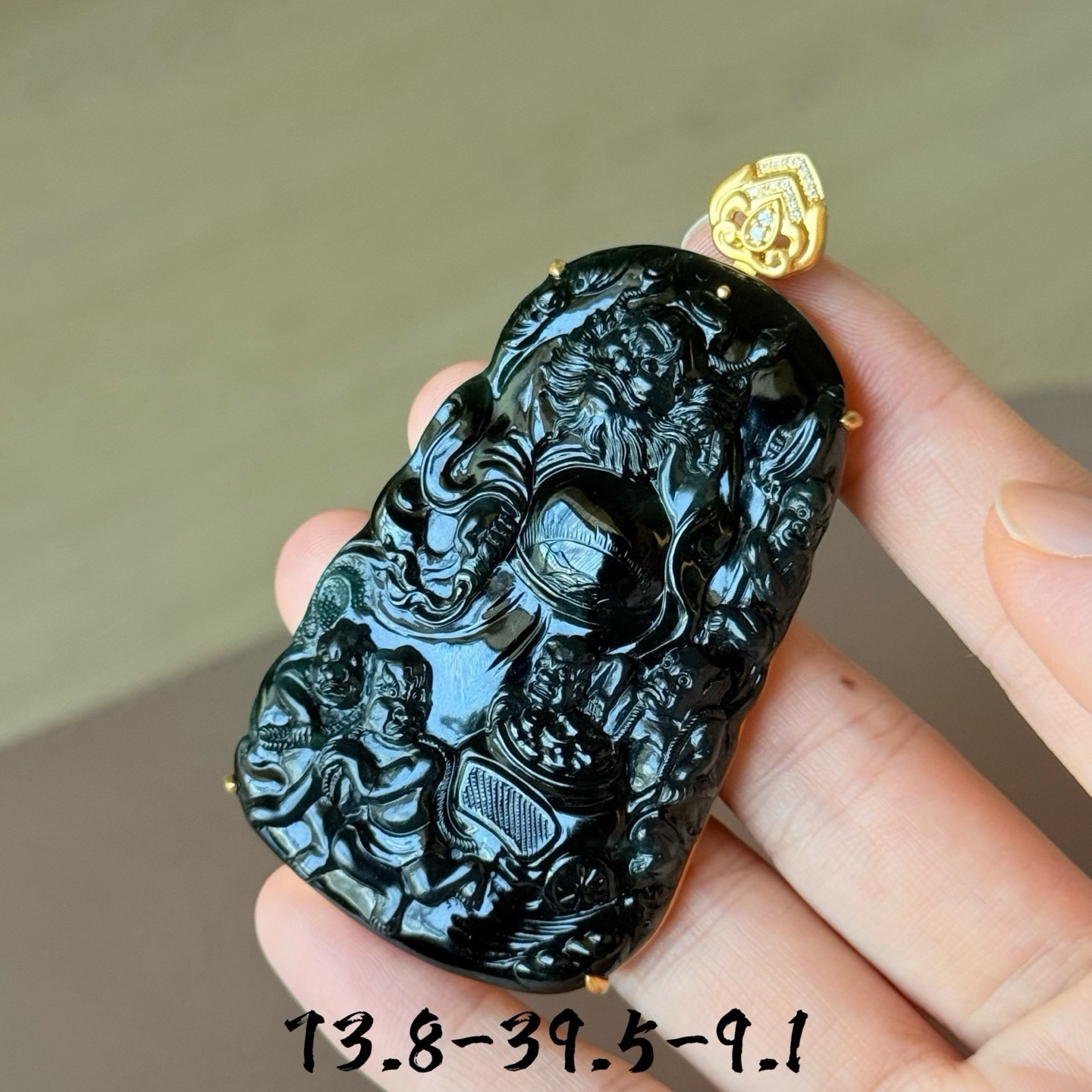 精品18k墨翠钟馗 种好色正 黑度极好 打灯通透 油性十足  尺寸73.8