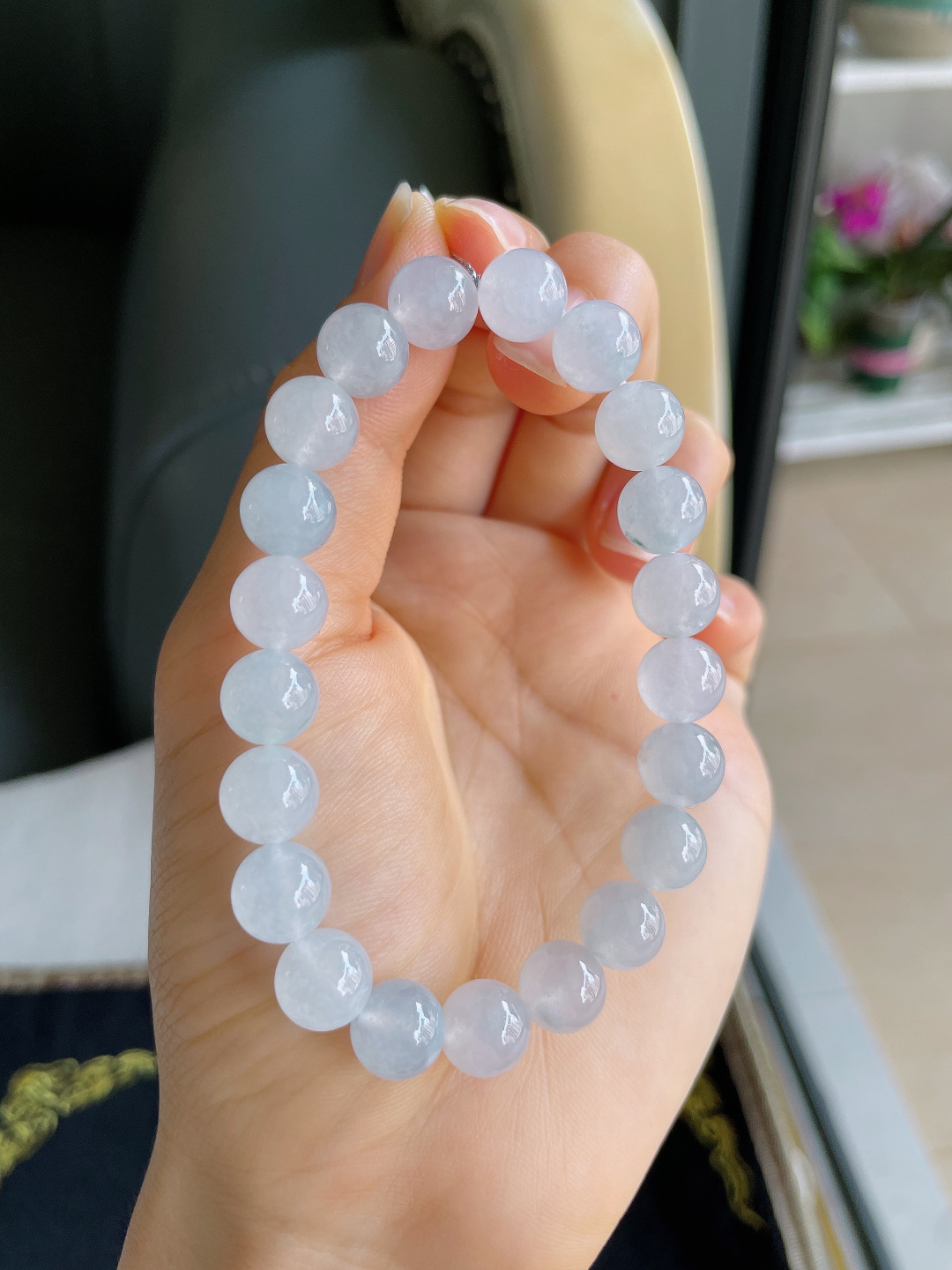 天然翡翠A货，冰飘花手串，尺寸：9mm。【编4108】