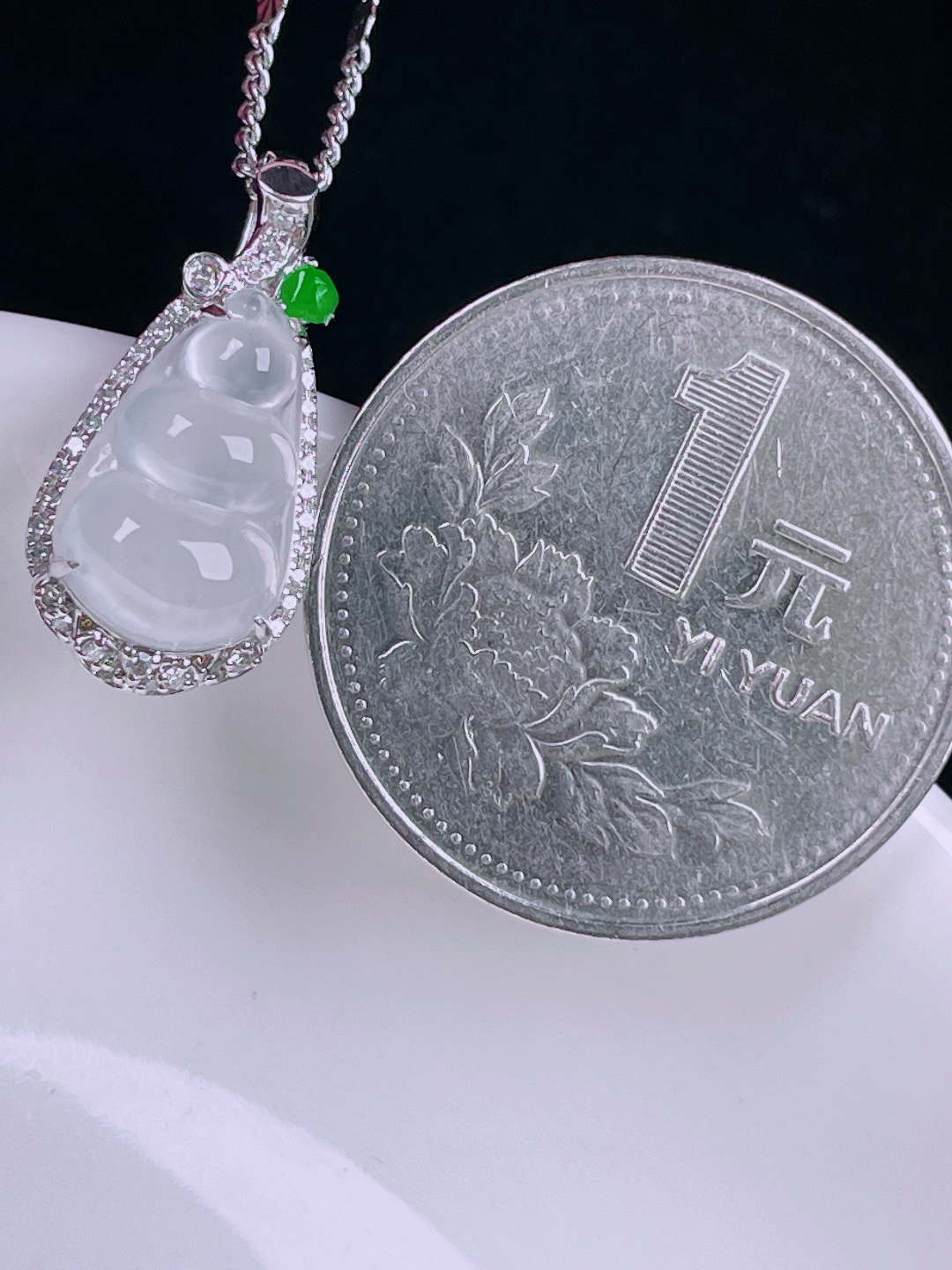 白冰福豆，老种起光，细底通透，尺寸：20.2/10/7.5mm0711