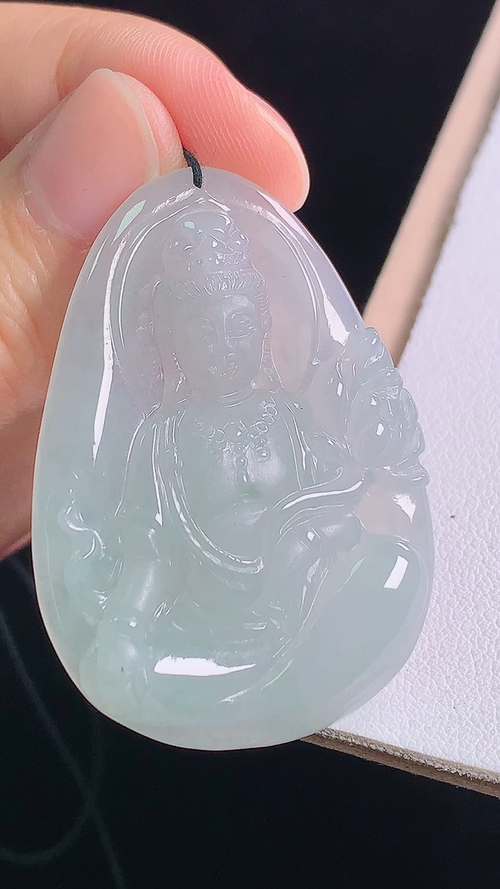 冰种大势至菩萨，无裂，尺寸:43.6-30.5-5.2mm