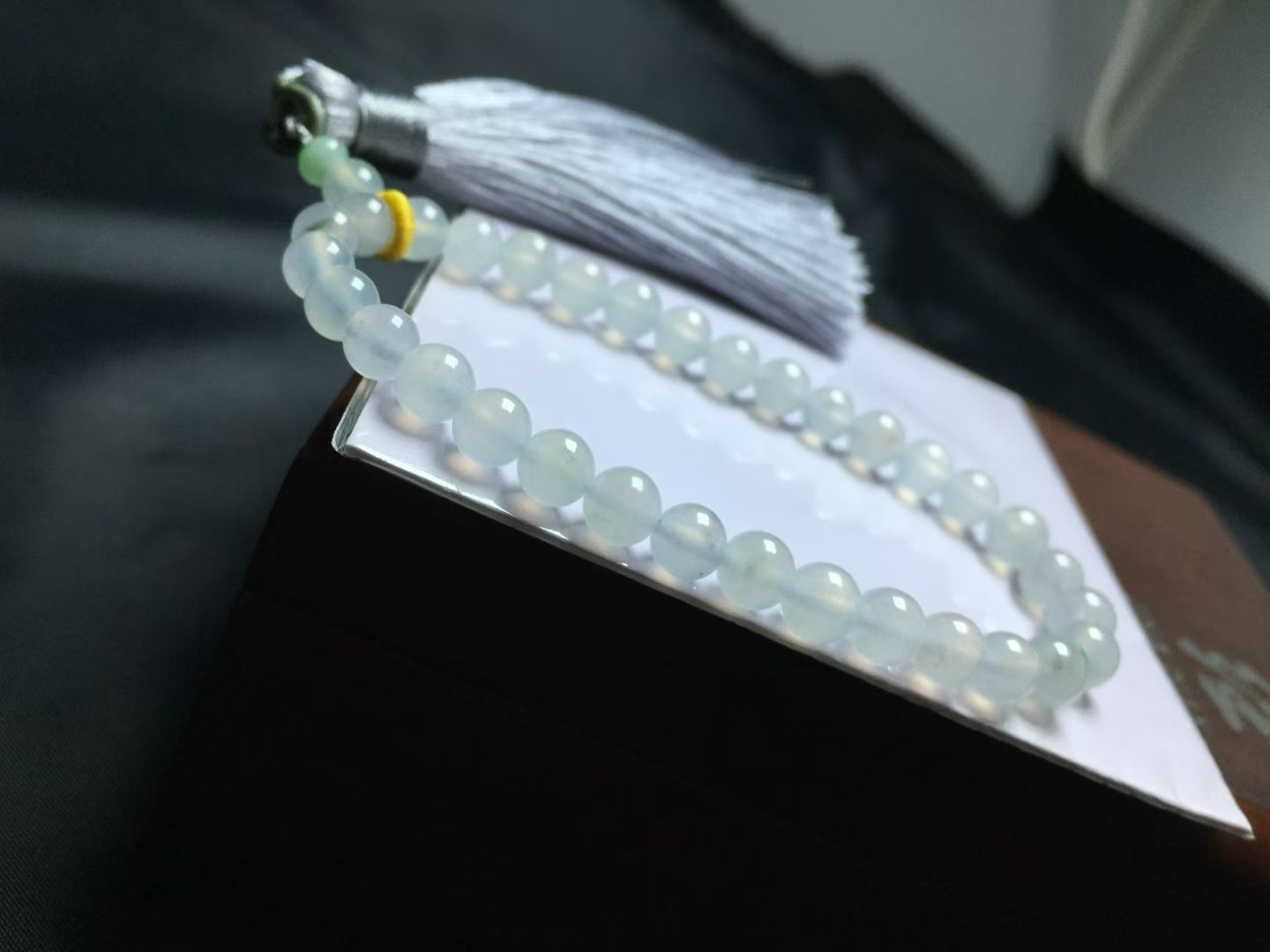 ️ 冰种手链，卡5.8mm，32颗，种好，玉质细腻，均匀，度极高