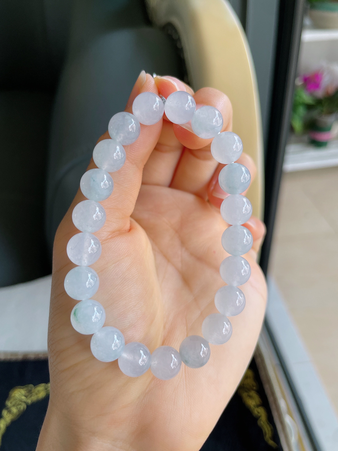 天然翡翠A货，冰飘花手串，尺寸：9mm。【编4108】