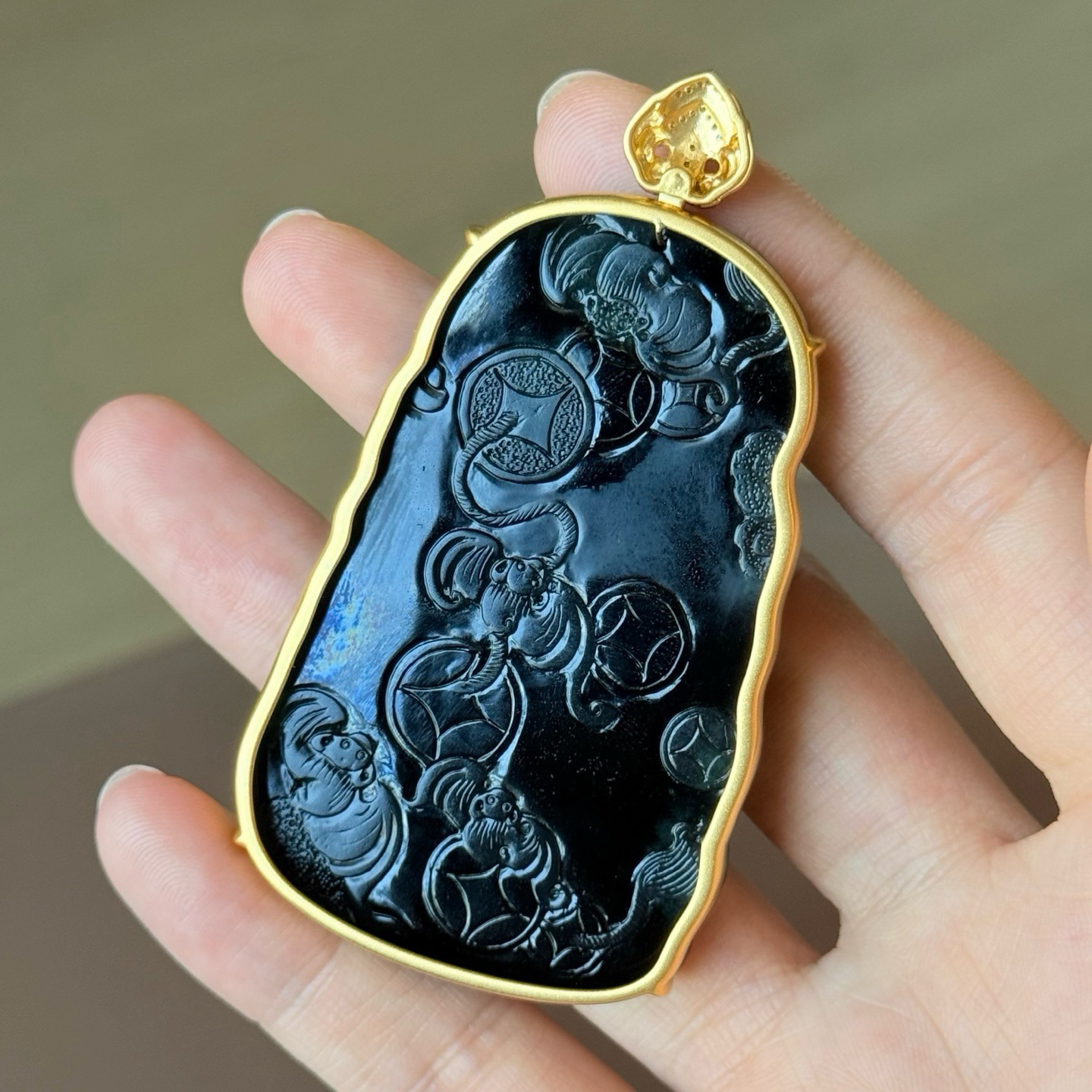 精品18k墨翠钟馗 种好色正 黑度极好 打灯通透 油性十足  尺寸73.8
