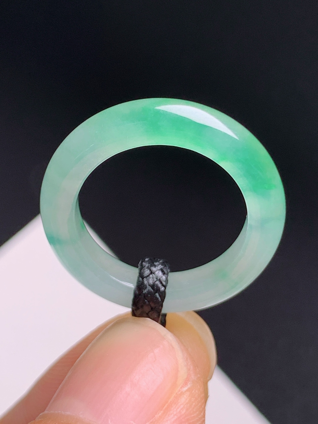️ 冰飘绿指环戒圈，种水通透色泽清新，简约耐看 裸石21.7-3.9-3.2 圈口9 当尾戒正好