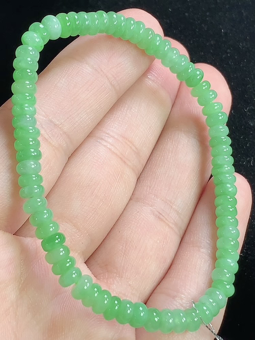 满绿算盘珠手串，尺寸4.7-2.6mm，Q10nfy