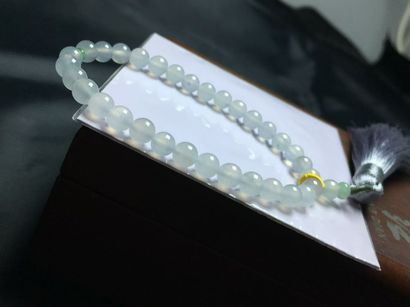 ️ 冰种手链，卡5.8mm，32颗，种好，玉质细腻，均匀，度极高