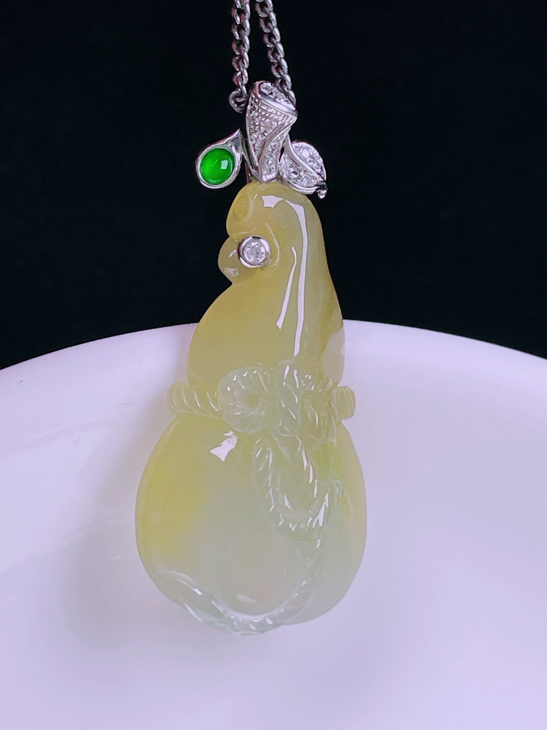 ️冰黄葫芦，老种起光，细底通透，尺寸：35裸石29.5/16/8.3mm0711