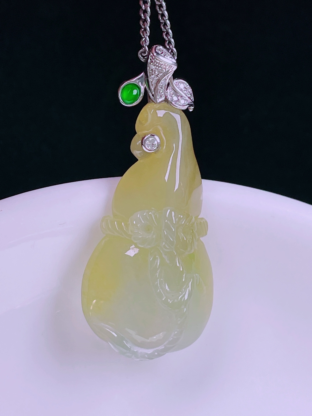 ️冰黄葫芦，老种起光，细底通透，尺寸：35裸石29.5/16/8.3mm0711