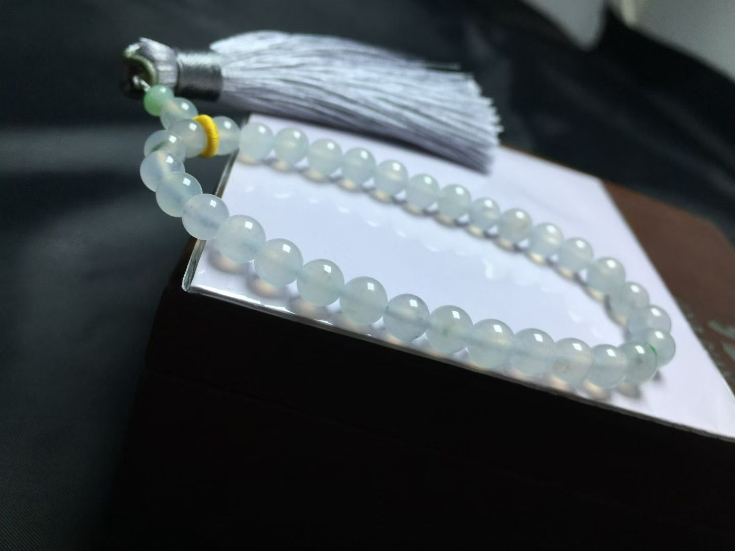 ️ 冰种手链，卡5.8mm，32颗，种好，玉质细腻，均匀，度极高