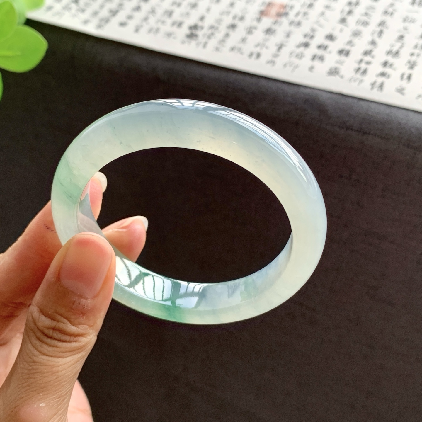 071022HT 冰飘花正圈翡翠手镯 55.4-12.6-8.6