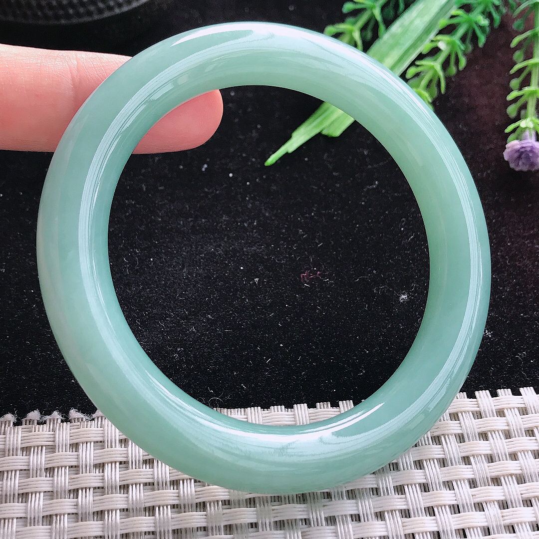 自然光58.5/10.2/10.6老坑冰润满色天空蓝圆条手镯平安镯翡翠美人镯