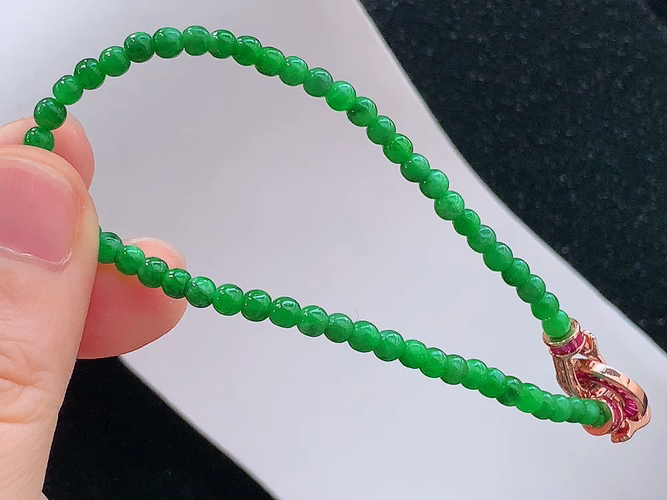 ️ 满绿手串，尺寸取一3.3mm，包A附证书