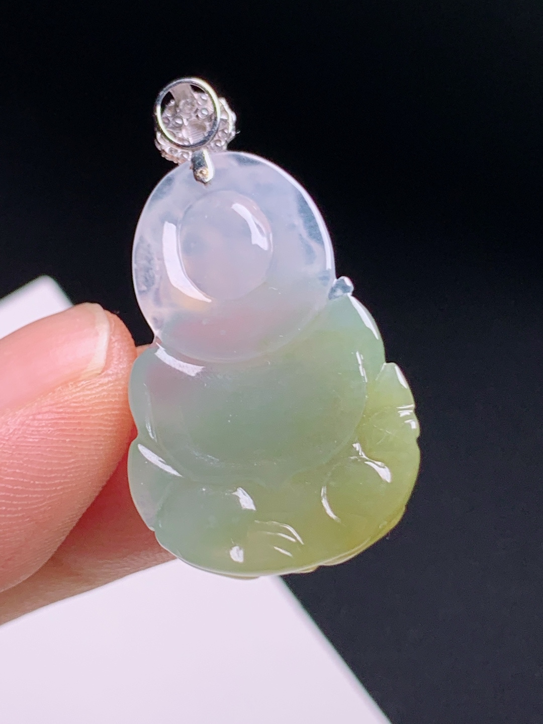 黄翡宝宝佛吊坠，冰透起光雕工圆润，童真吉祥 530708