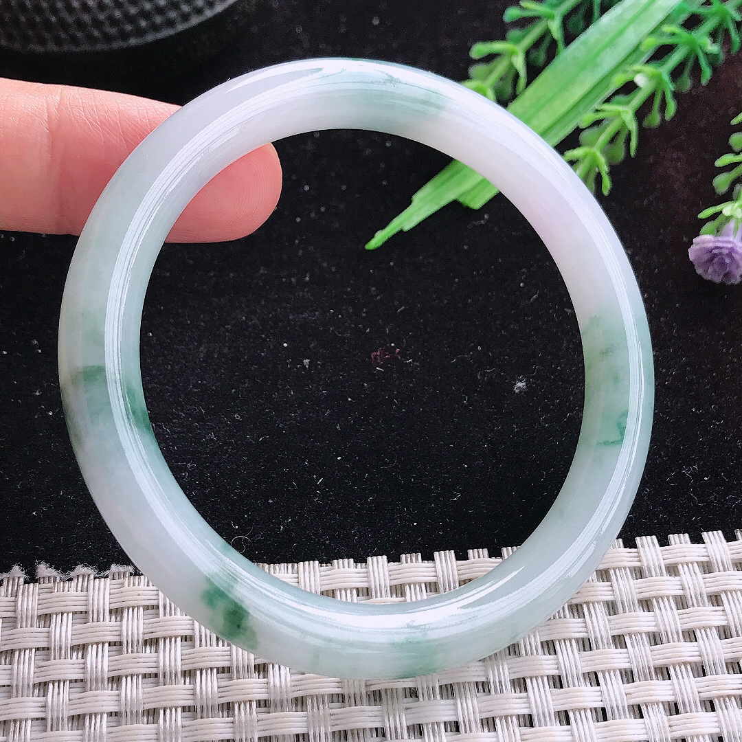 自然光55/8.2老坑冰润起胶飘花圆条手镯平安镯翡翠美人镯