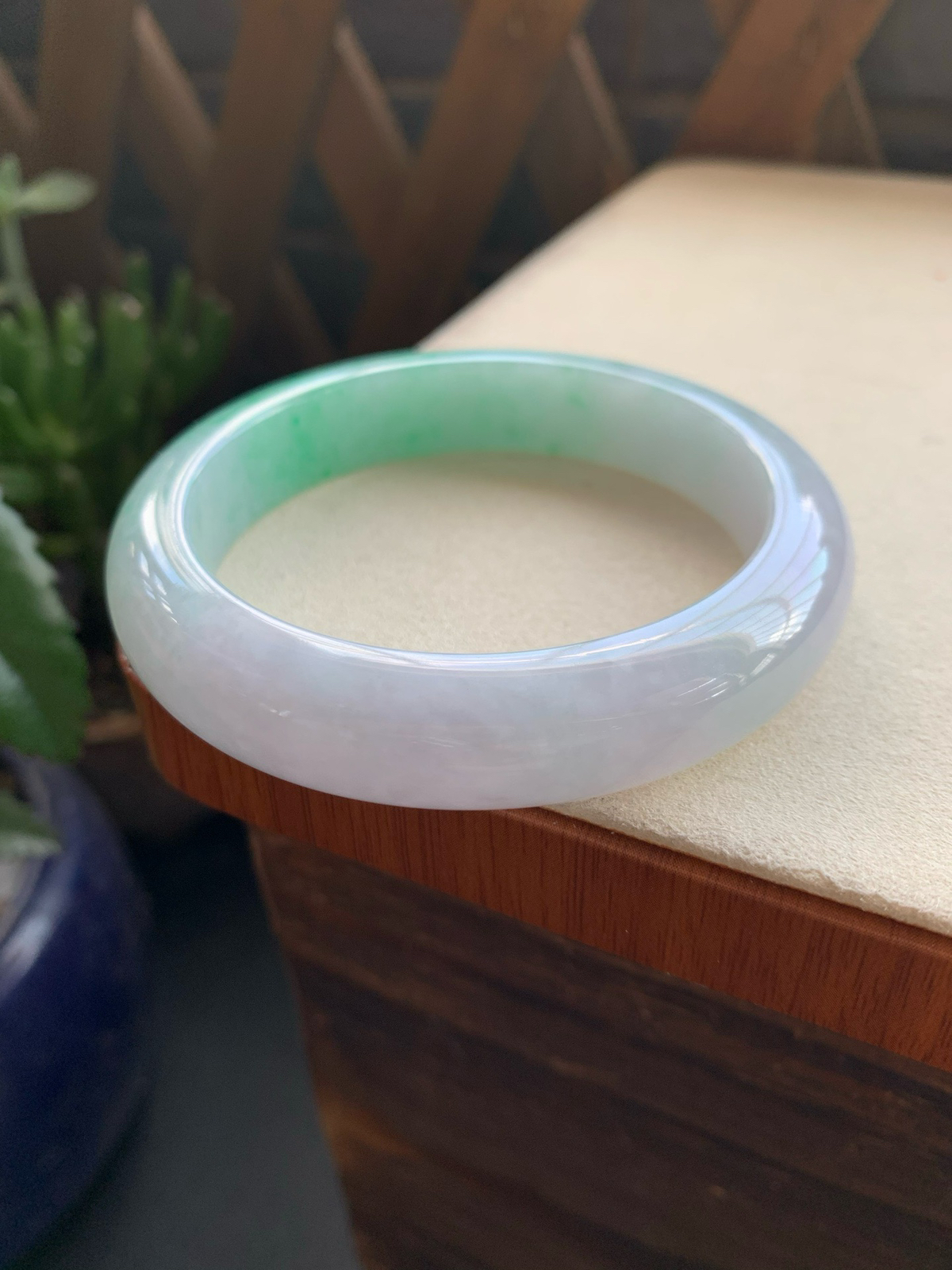 58圈口阳绿正圈手镯