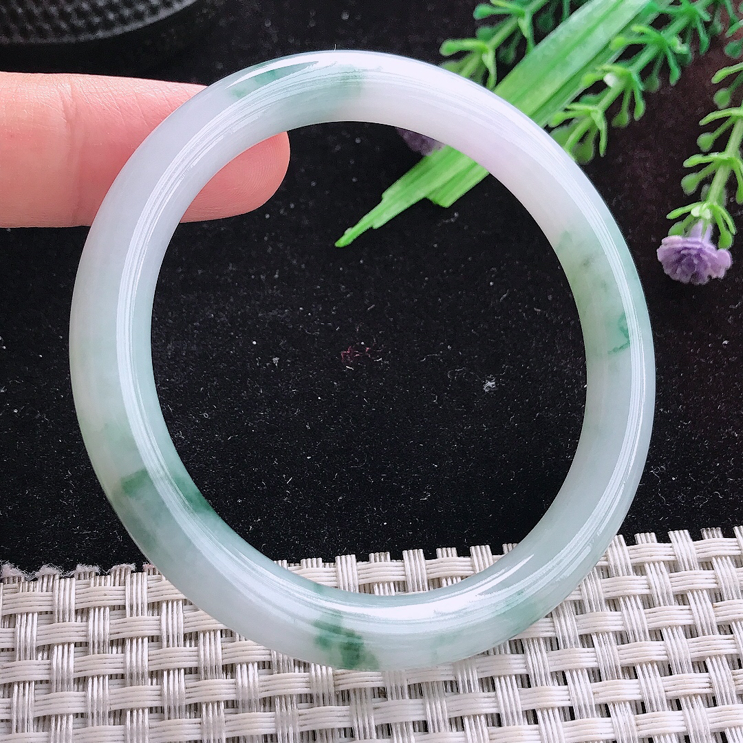 自然光55/8.2老坑冰润起胶飘花圆条手镯平安镯翡翠美人镯