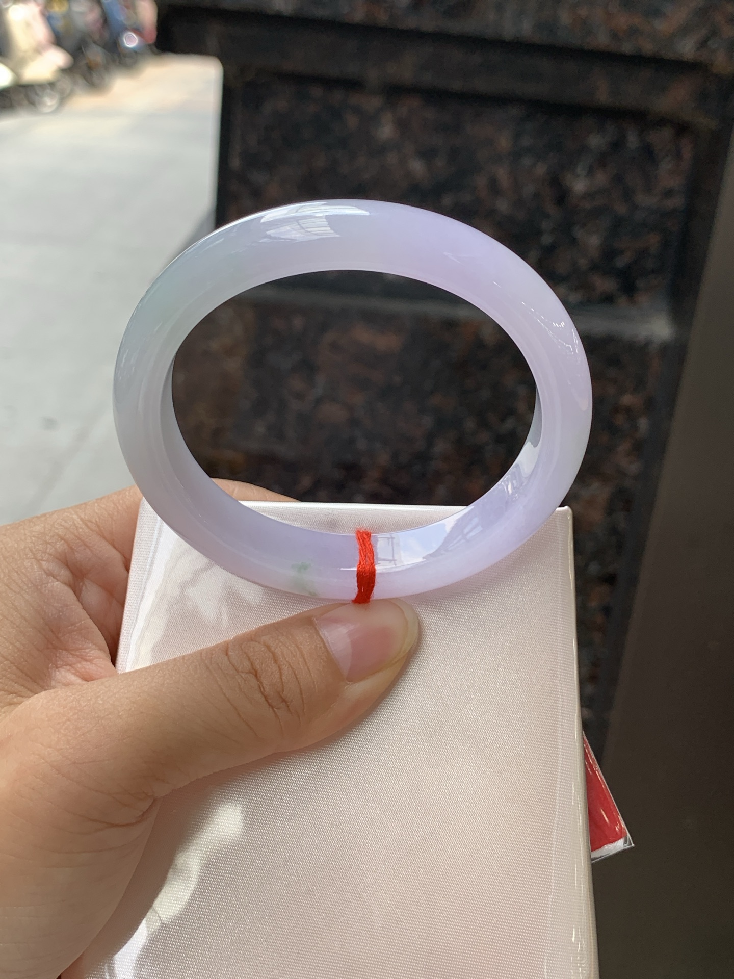春彩贵妃 55.8-49-12-7.8 0711-N1196 打灯纹裂，底妆细腻水润，适合所有女生戴的一支春彩，温柔仙气，高贵与优雅的象征