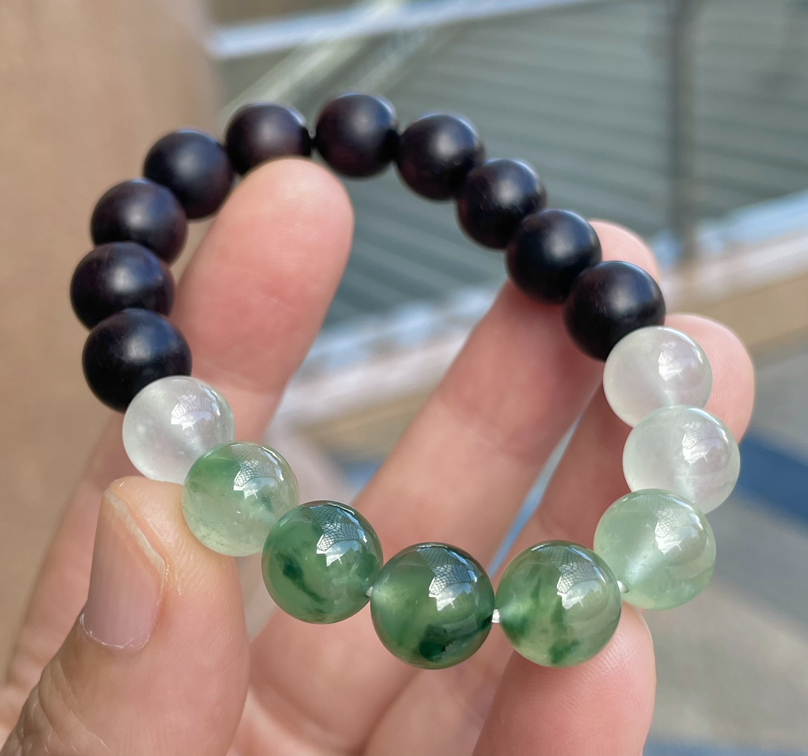 【冰种飘花圆珠手串】搭配小叶紫檀，种地上乘，冰感十足，通透起光，饱满圆润