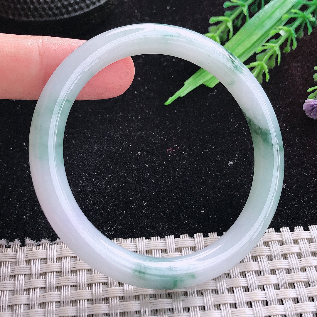 自然光55/8.2老坑冰润起胶飘花圆条手镯平安镯翡翠美人镯