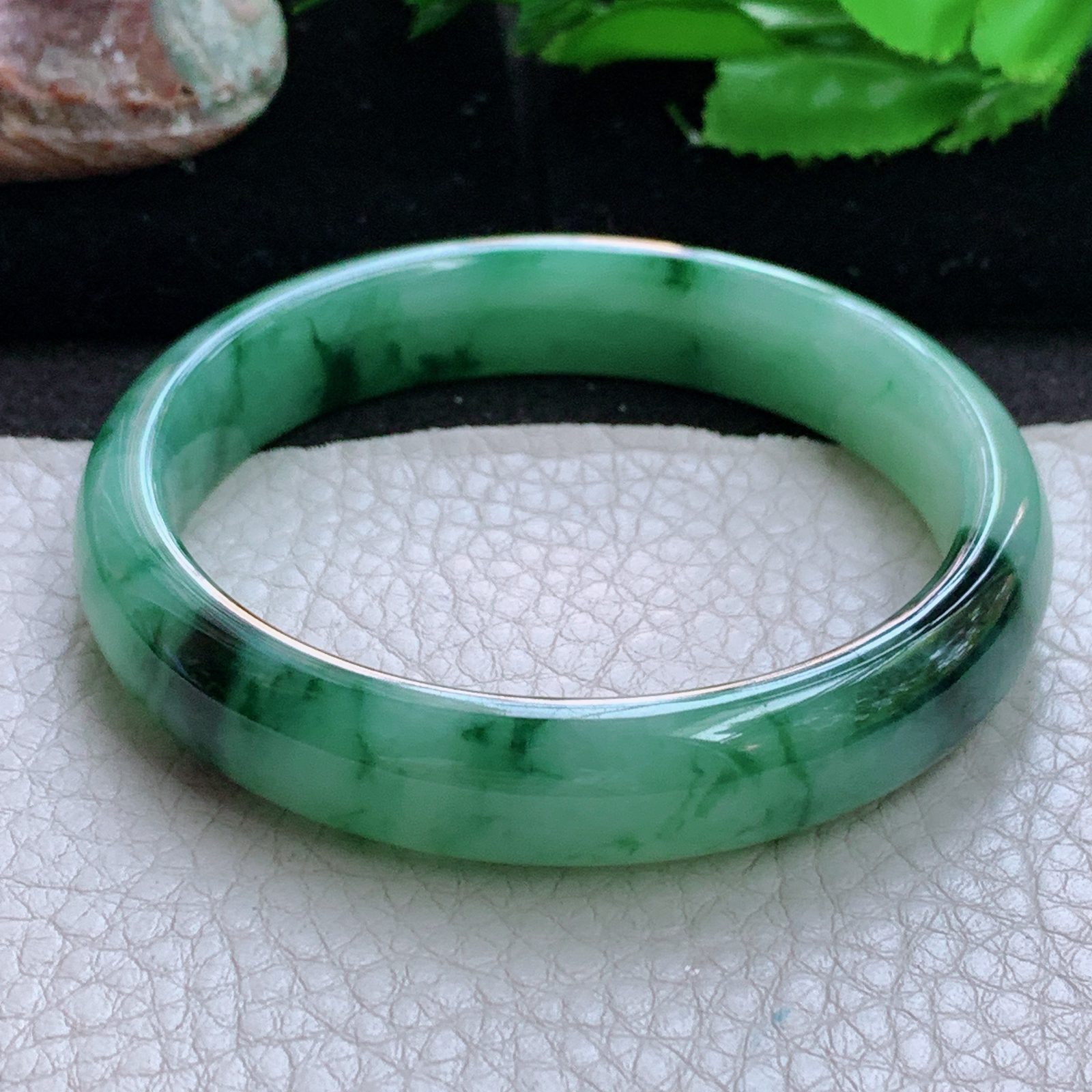 js实拍58*12*7.5平安镯 缅甸翡翠a货玉手镯高品质飘花正圈玉手环