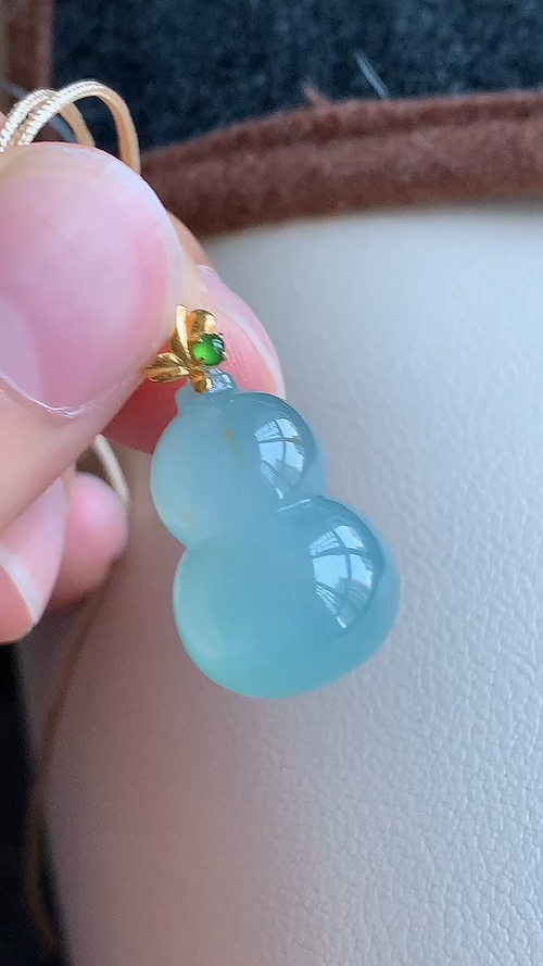 ️翡翠精品，葫芦，冰种无裂，黄翡18k金尺寸21.2-14 aa710