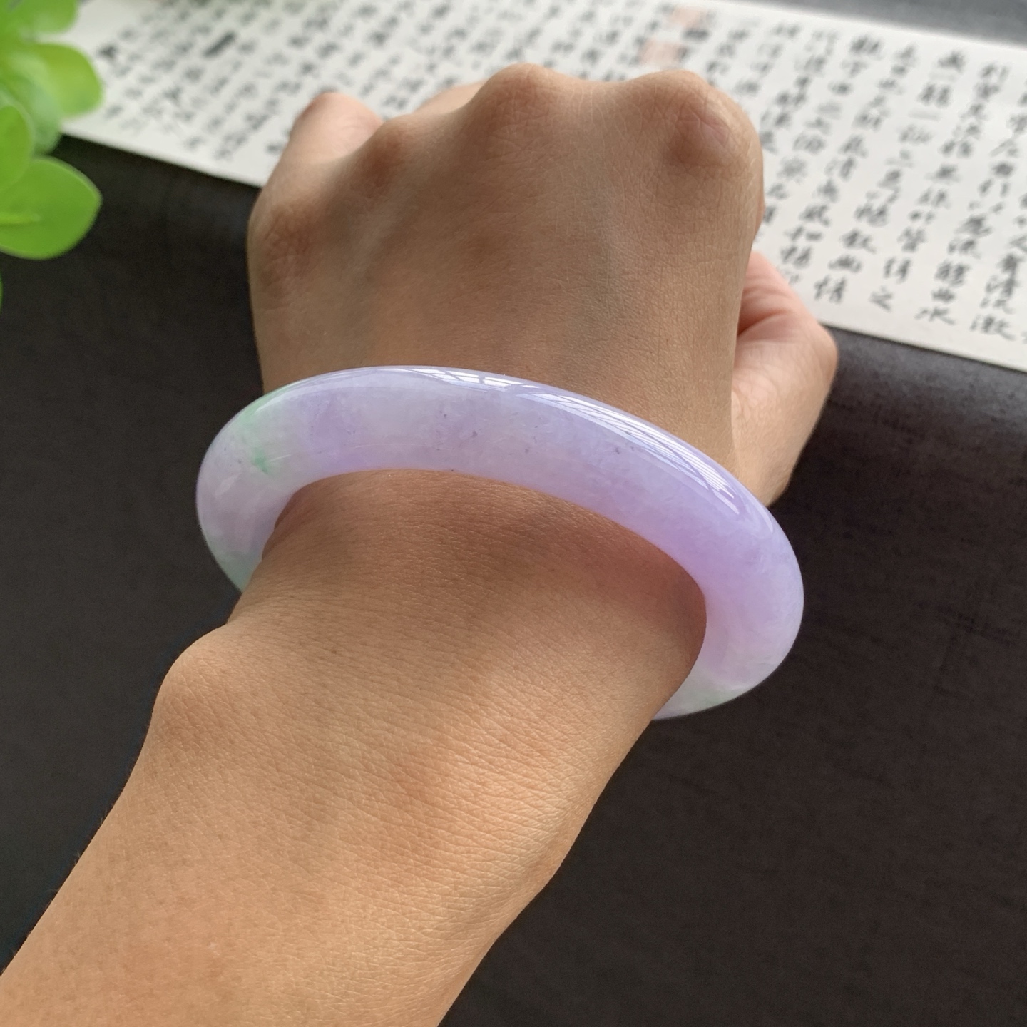 071020LJ 春彩圆条翡翠手镯 56.3-11.5-12.1