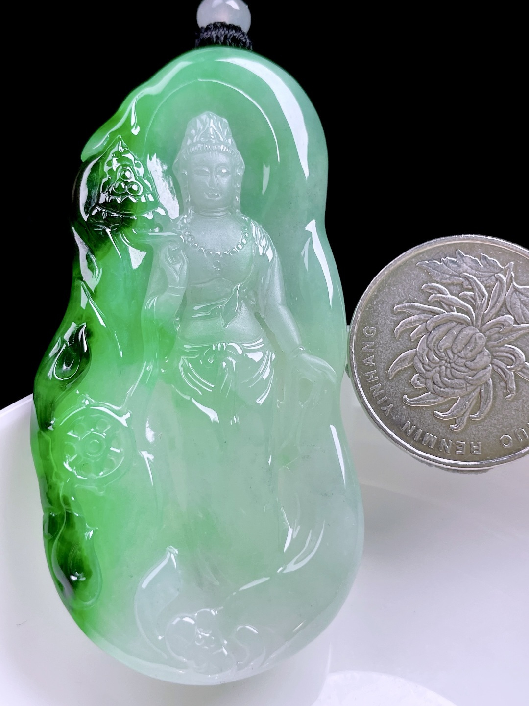 冰飘绿花大势至 花色艳丽，种老水润 尺寸：66.6/32.6/5
