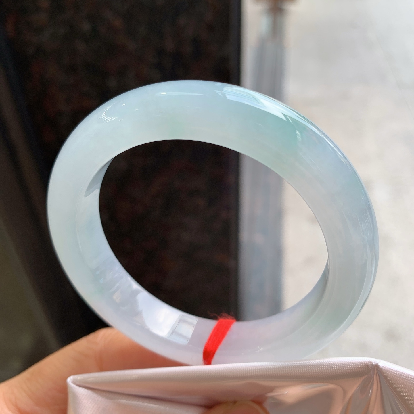 正圈冰飘绿 微细纹 尺寸：53.8/11.8/9.3 版型好
