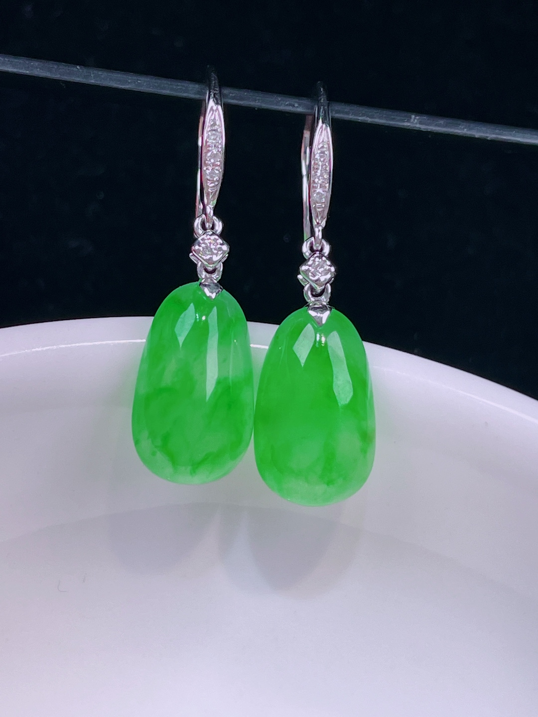 ️冰绿耳坠，老种起光，细底通透，尺寸：26.6裸石12.3/7.7/3.5mm0712