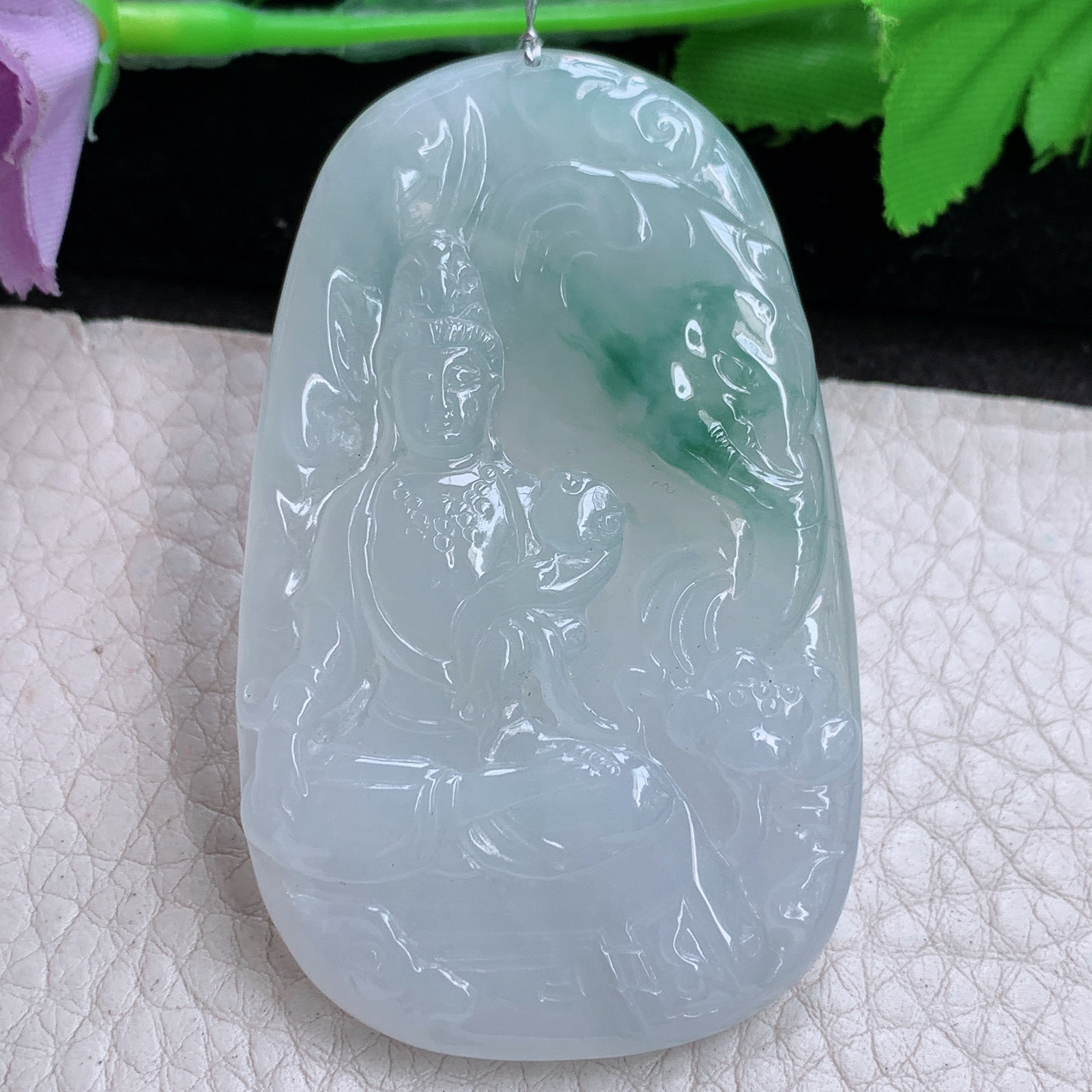 qxm实拍61*37.6*5.3缅甸翡翠精雕飘花普贤菩萨 生肖守护神玉吊坠