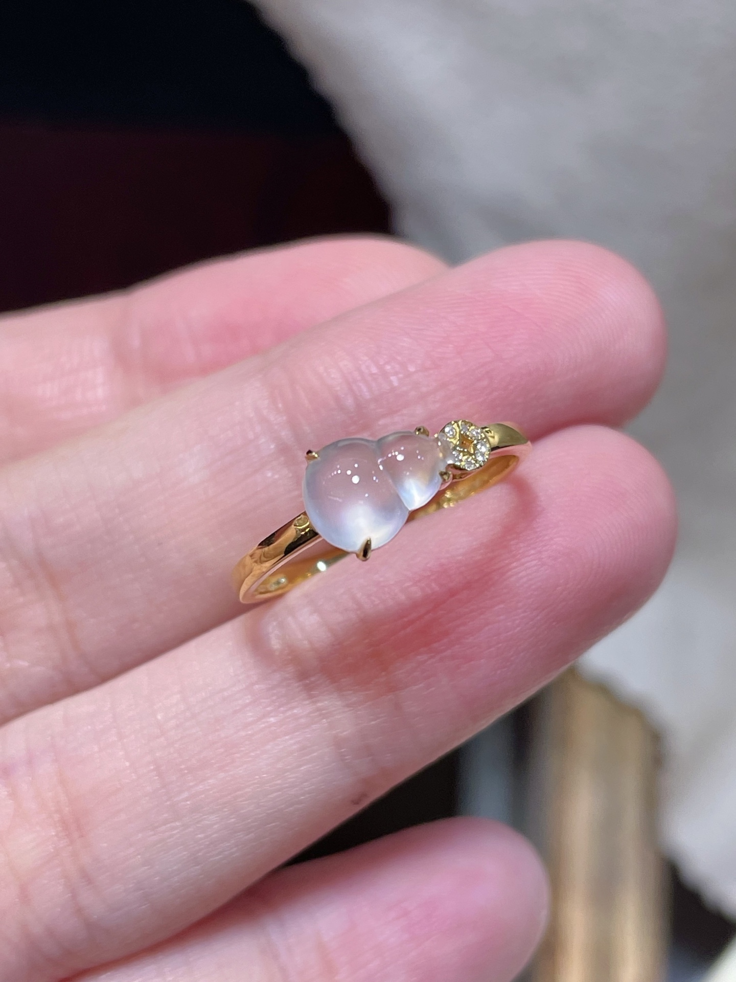 ️ 性比 葫芦戒指 料子水润通透，种老起光。 18k金镶嵌，非常时尚好看，8.3-6.5-3.3