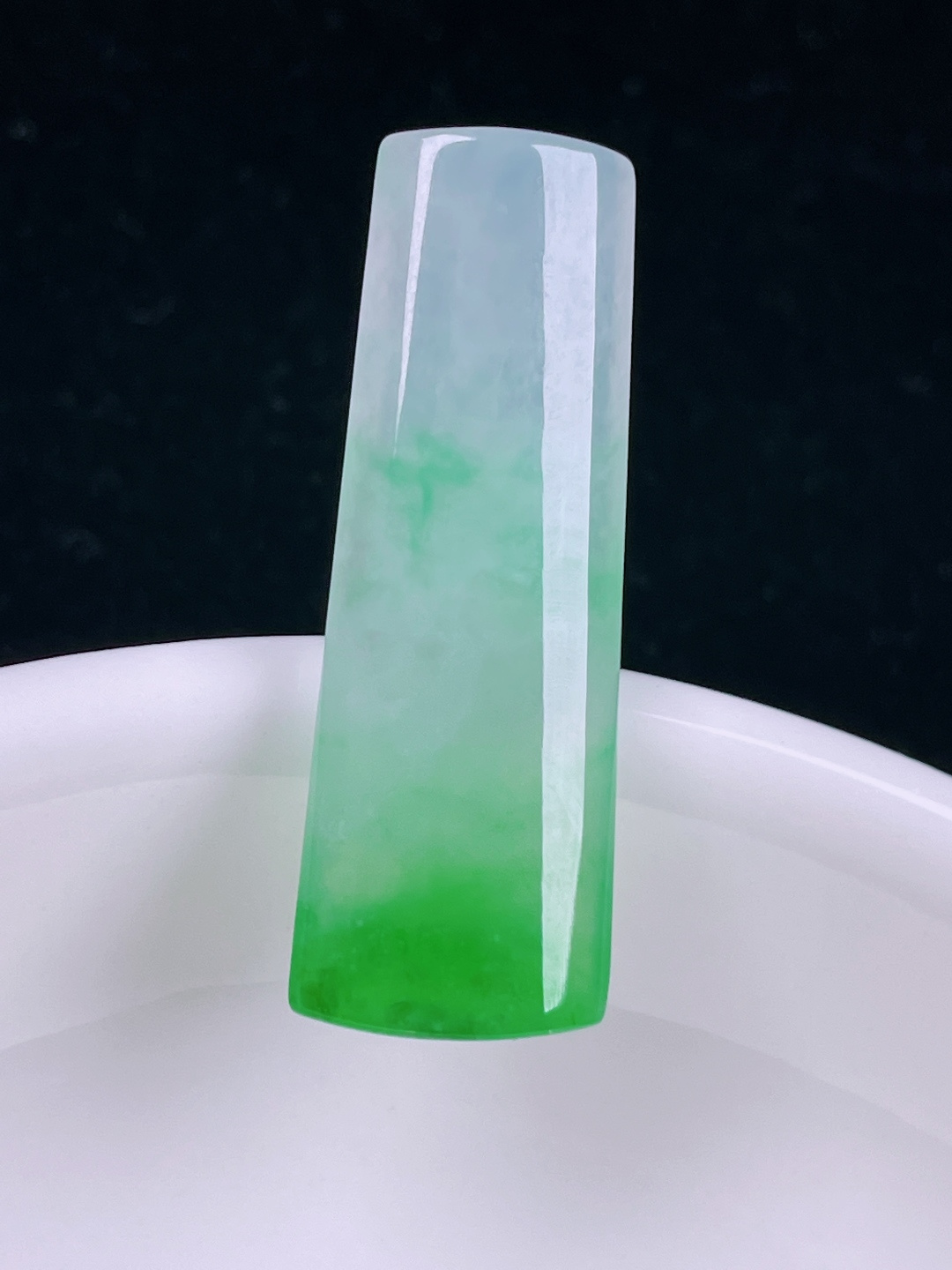 ️冰绿无事牌，老种起光，细底通透，尺寸：31/11/3.8mm0712