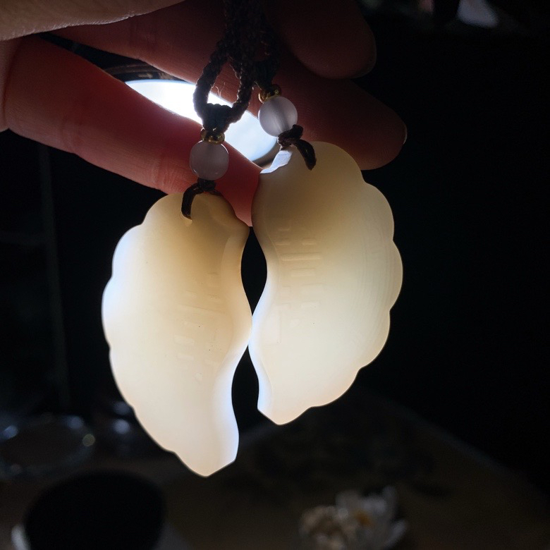 一对价！新疆和田玉且末糖龙凤对挂件 尺寸43/27/8总重40克，玉质细腻油润 底色纯净 脂粉好，品质好！lt260711