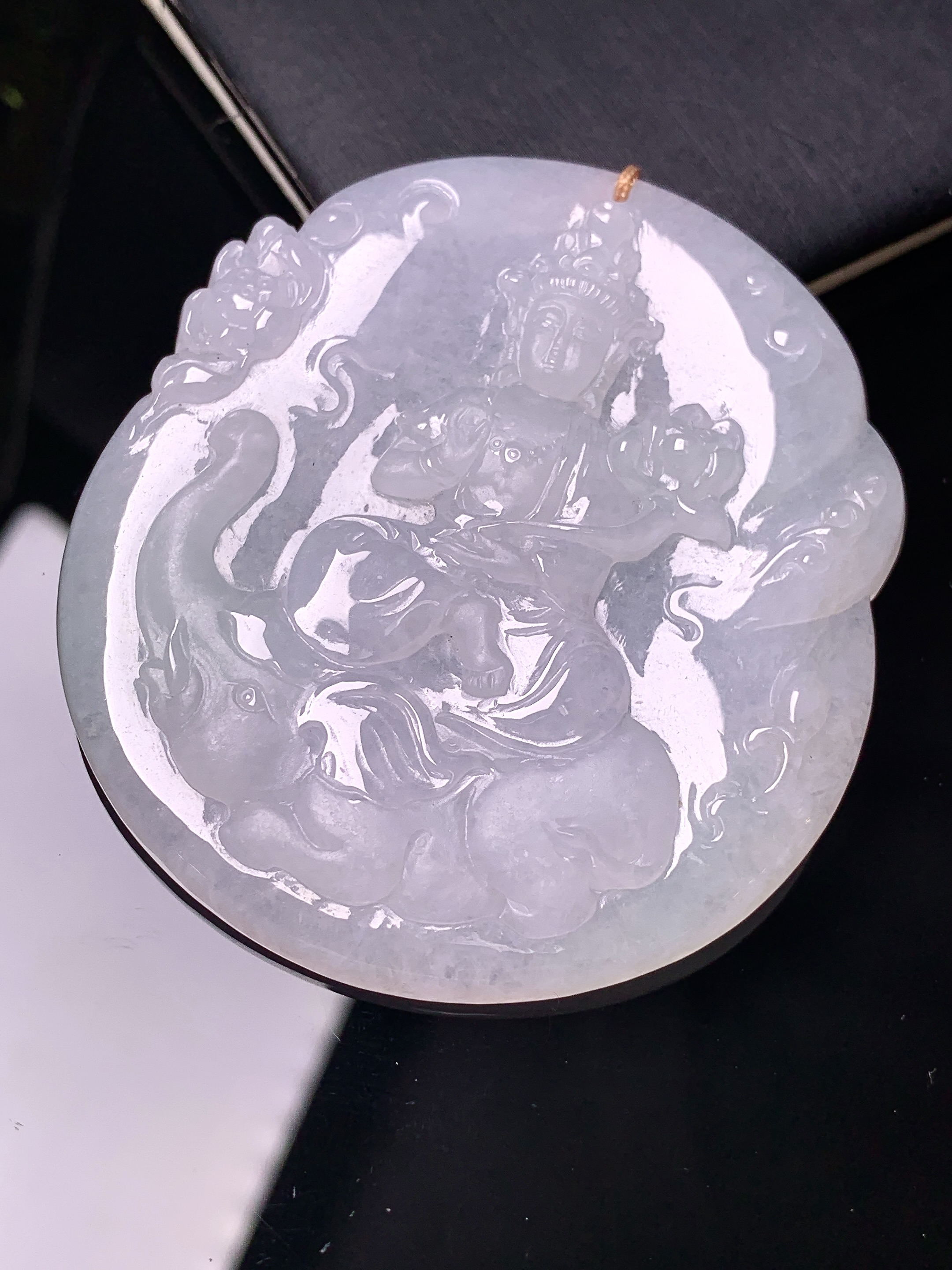冰种普贤观音菩萨吊坠 玉质细腻 色泽艳丽清新 整体尺寸55.2*50*5.8 b2
