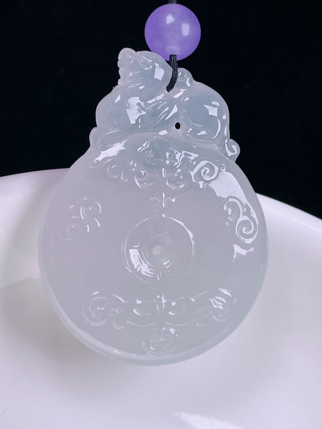 白冰平安扣，老种起光，细底通透，尺寸：36/27/6.4mm0712