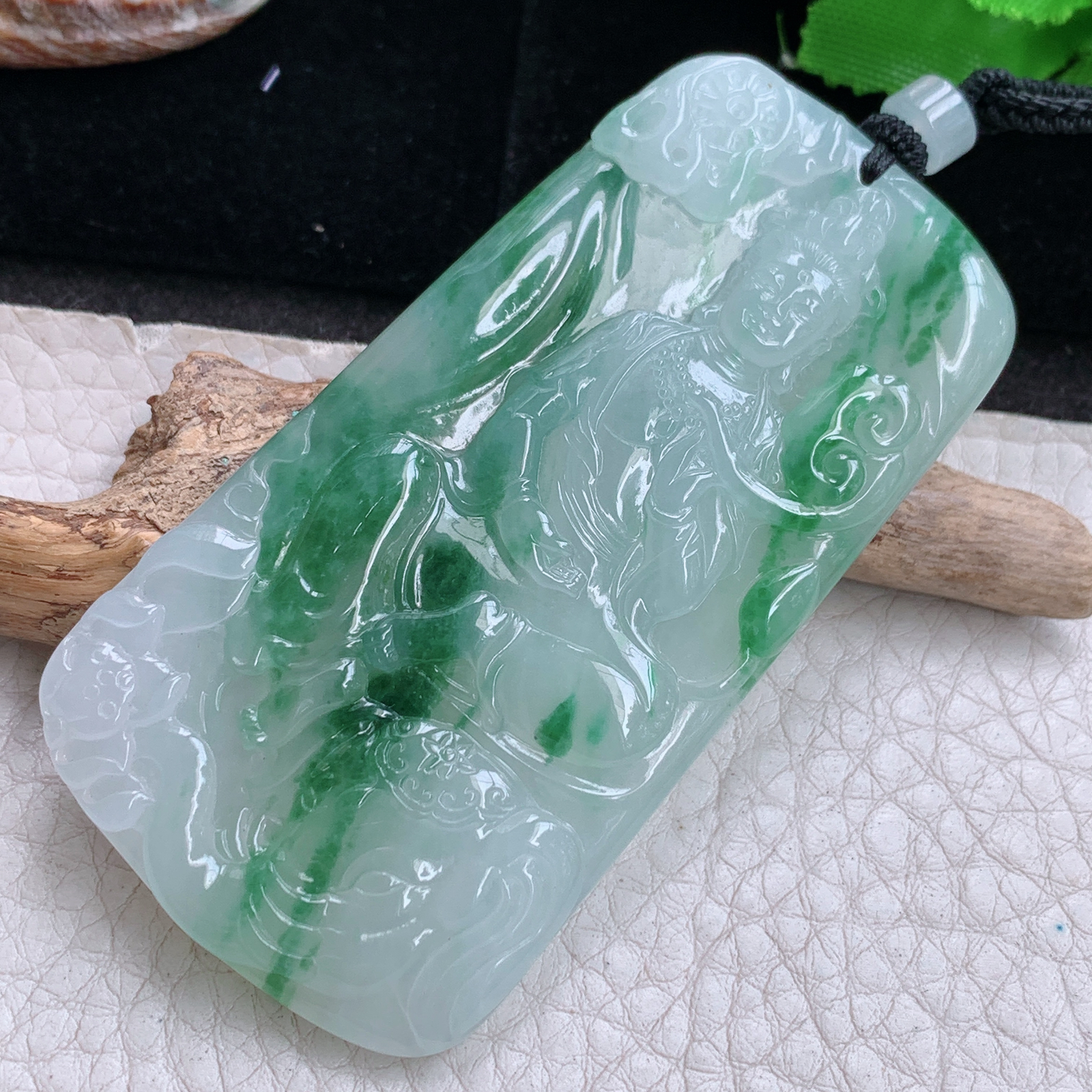 qxm实拍72.3*37.7*5.8缅甸翡翠精雕冰飘花普贤菩萨 生肖守护神玉吊坠